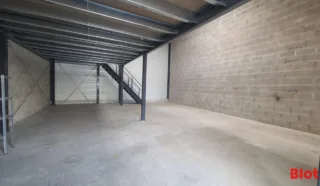  LOCAL D'ACTIVITÉS SAINT AVÉ 128 m²