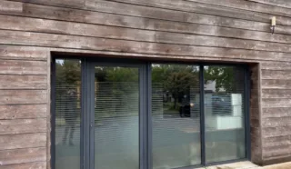  LOCAUX COMMERCIAUX 182 m² PLESCOP