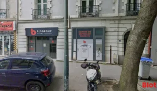  LOCAUX COMMERCIAUX 196 M² NANTES