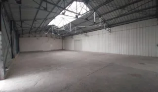  LOCAL D'ACTIVITES 240 m² LOCMINE