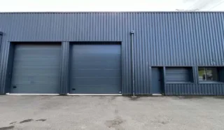  EN EXCLUSIVITE CELLULES D'ACTIVITES CREVIN 389 m²