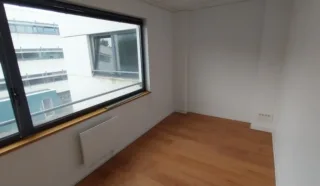  BUREAUX 84 m² BREST