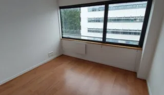  BUREAUX 84 m² BREST