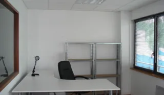  BUREAUX 84 m² BREST
