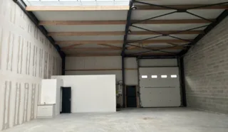  LOCAUX D'ACTIVITÉS 220 M² LE LOROUX BOTTEREAU