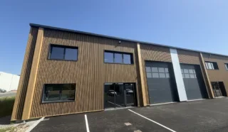  LOCAUX D'ACTIVITÉS 351 M² VIGNEUX DE BRETAGNE