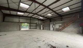  LOCAUX D'ACTIVITÉS 480 M² SAUTRON