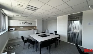  BUREAUX 365 m² RENNES