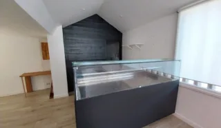  BUREAUX LOCAUX COMMERCIAUX 44 M² LE POULIGUEN