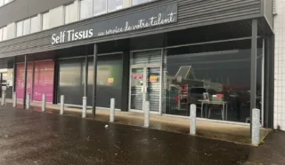  LOCAL COMMERCIAL 355 m² ZONE CO DE LANGUEUX