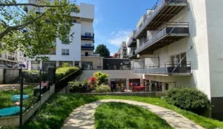  BUREAUX 185 m² BREST