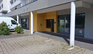  LOCAL COMMERCIAL  HENNEBONT 130 m²