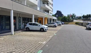  LOCAL COMMERCIAL  HENNEBONT 130 m²