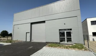  LOCAL D'ACTIVITES 468 m² MERLEVENEZ