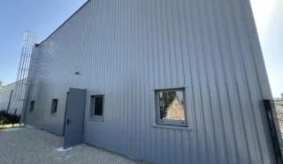 LOCAL D'ACTIVITES 468 m² MERLEVENEZ