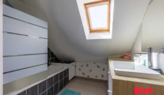 Maison 4 pièce(s)