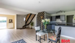 Maison 6 pièce(s)