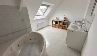 Maison 6 pièce(s)