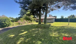 Terrain 647m²