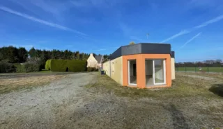  BUREAUX AVEC STOCKAGE 218 m² LANGUIDIC
