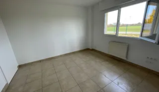  BUREAUX AVEC STOCKAGE 218 m² LANGUIDIC