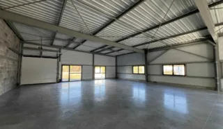  LOCAL D'ACTIVITES GOVEN 220 m²