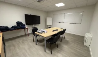  LOCAUX D'ACTIVITES / BUREAUX 340 m² GOUESNOU