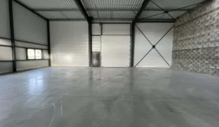  CELLULE D'ACTIVITES MONTAUBAN-DE-BRETAGNE 1 300 m²