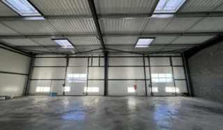  CELLULE D'ACTIVITES MONTAUBAN-DE-BRETAGNE 610 m²