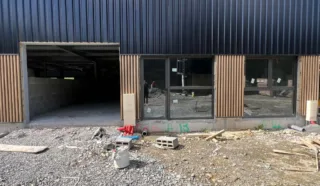  CELLULE D'ACTIVITES GOVEN 120 m²