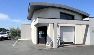  BUREAUX LOCAUX COMMERCIAUX 60 M² LES SORINIERES