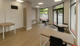  BUREAUX / LOCAUX COMMERCIAUX 73 m² BREST