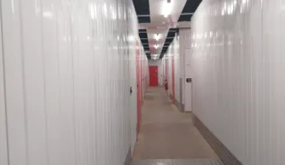  LOCAUX D'ACTIVITES  2 333 m² QUIMPER