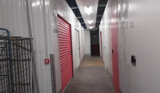 LOCAUX D'ACTIVITES  2 333 m² QUIMPER