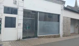  LOCAL PROFESSIONNEL 82 m² PONTIVY
