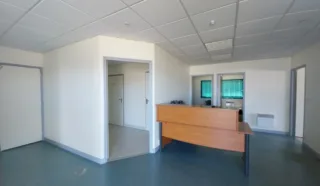  LOCAUX PROFESSIONNELS 240 m² DINAN TADEN