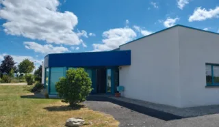  LOCAUX PROFESSIONNELS 240 m² DINAN TADEN