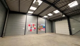  LOCAL D'ACTIVITES VERN-SUR-SEICHE 452 m²