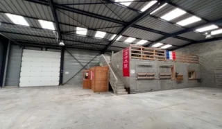  LOCAL D'ACTIVITES VERN-SUR-SEICHE 452 m²