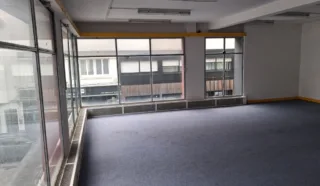  LOCAL COMMERCIAL 75 m² LORIENT