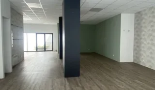  CELLULE DE 93 M² DINAN CENTRE