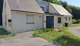  BUREAUX 137 m² LARMOR PLAGE