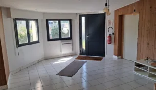  BUREAUX 137 m² LARMOR PLAGE