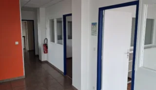  LOCAL COMMERCIAL 140 m² LORIENT