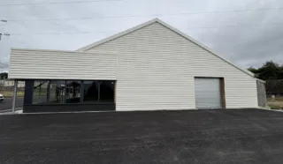  LOCAL COMMERCIAL 700 m² LANDERNEAU