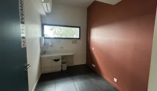  LOCAUX COMMERCIAUX 122 M² VERTOU