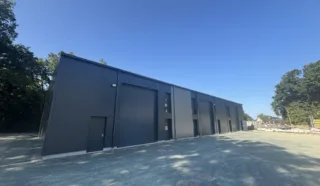 LOCAUX D'ACTIVITÉS 250 M² PONTCHATEAU