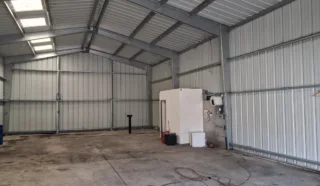  LOCAL D'ACTIVITES 200 m² PLOEMEUR