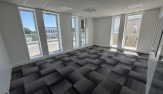  BUREAUX 352 M² TREILLIERES