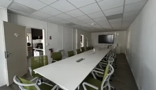  BUREAUX 166 M² BOUGUENAIS